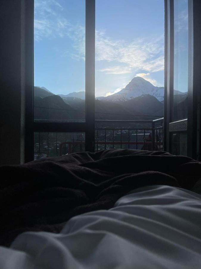Hotel Iveria Kazbegi Exteriör bild