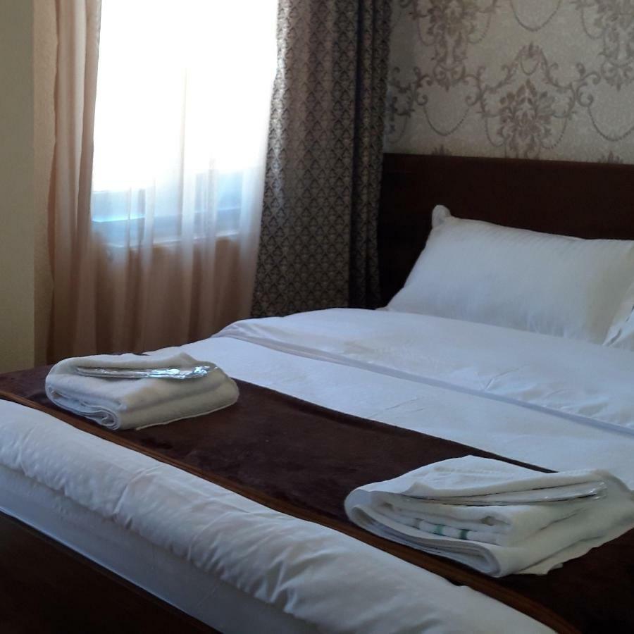 Hotel Iveria Kazbegi Exteriör bild